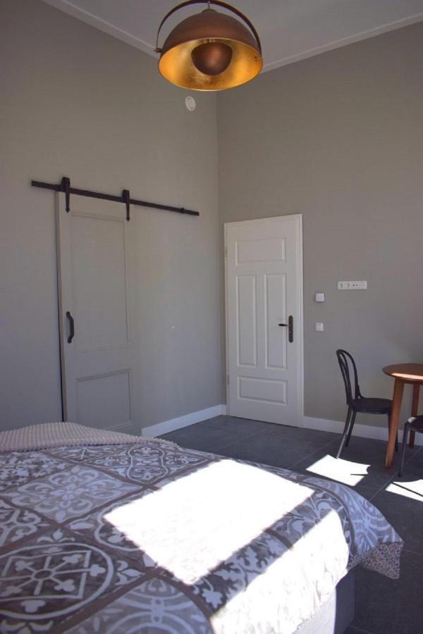 "In De Kloosterhof" Gratis Prive Parkeren Bed & Breakfast Assen Bagian luar foto