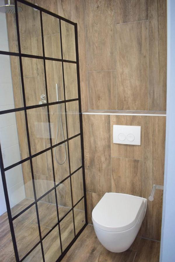 "In De Kloosterhof" Gratis Prive Parkeren Bed & Breakfast Assen Bagian luar foto