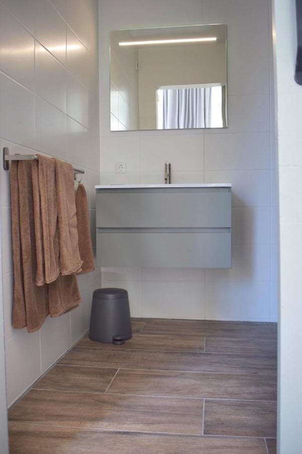 "In De Kloosterhof" Gratis Prive Parkeren Bed & Breakfast Assen Bagian luar foto